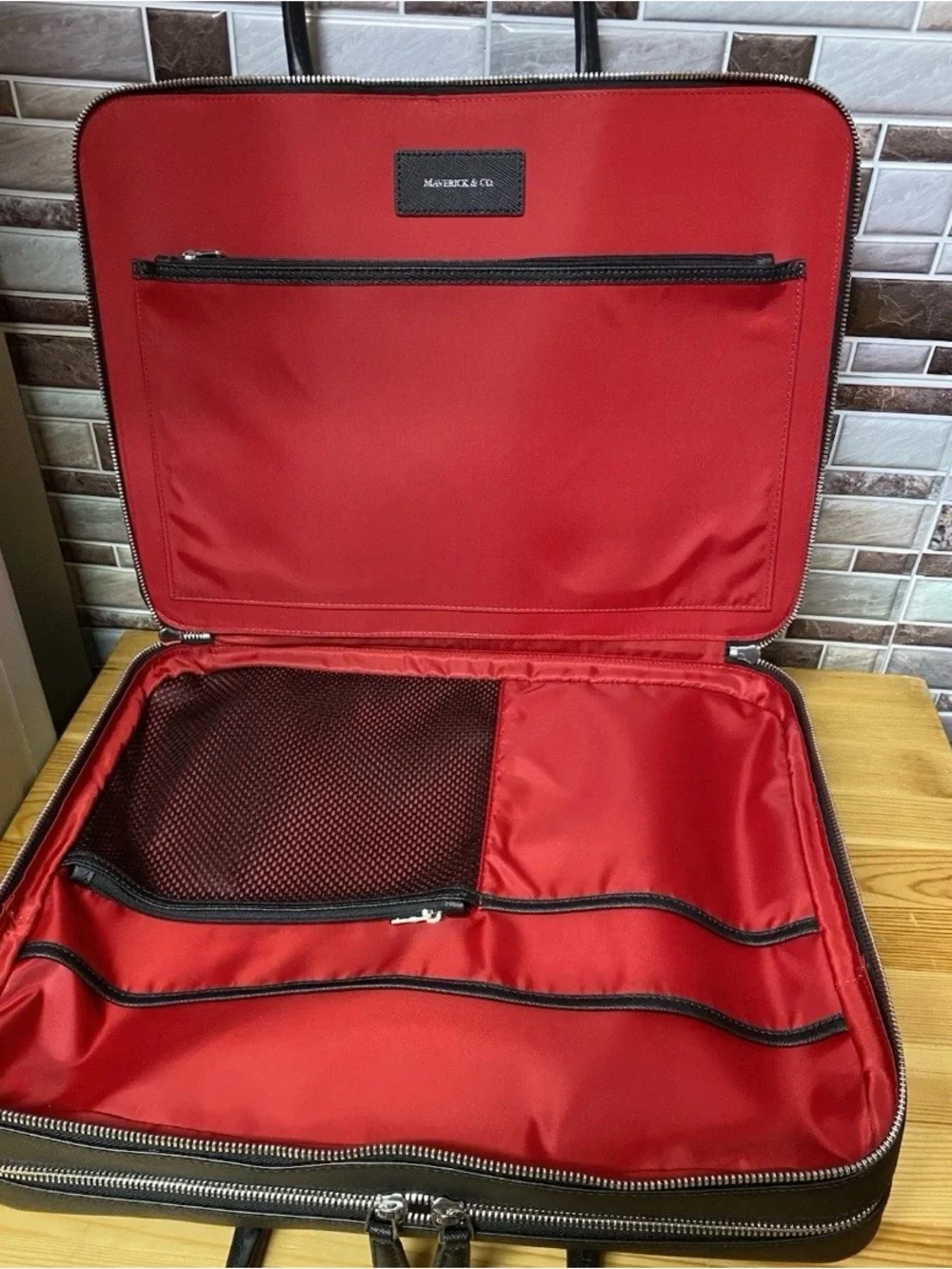 Maverick & Co Manhattan Double Zip Leather Briefcase Black/Red